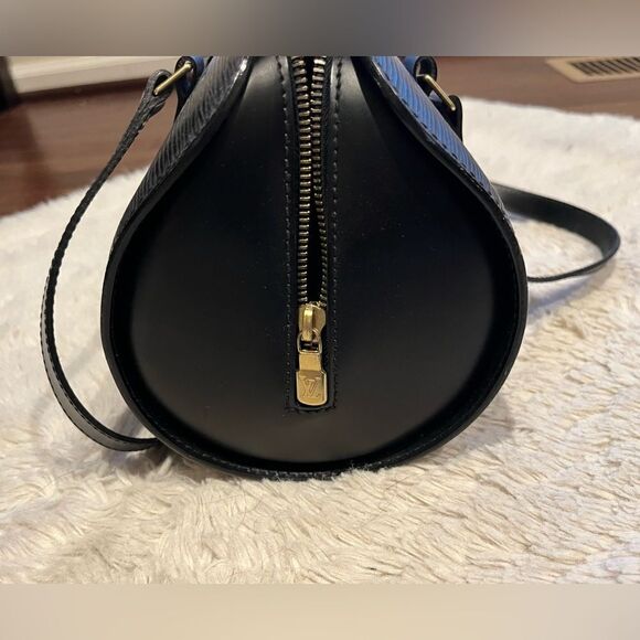 Louis Vuitton Soufflot M52222 Epi‎ Leather Noir Black With Pouch - Picture 13 of 16